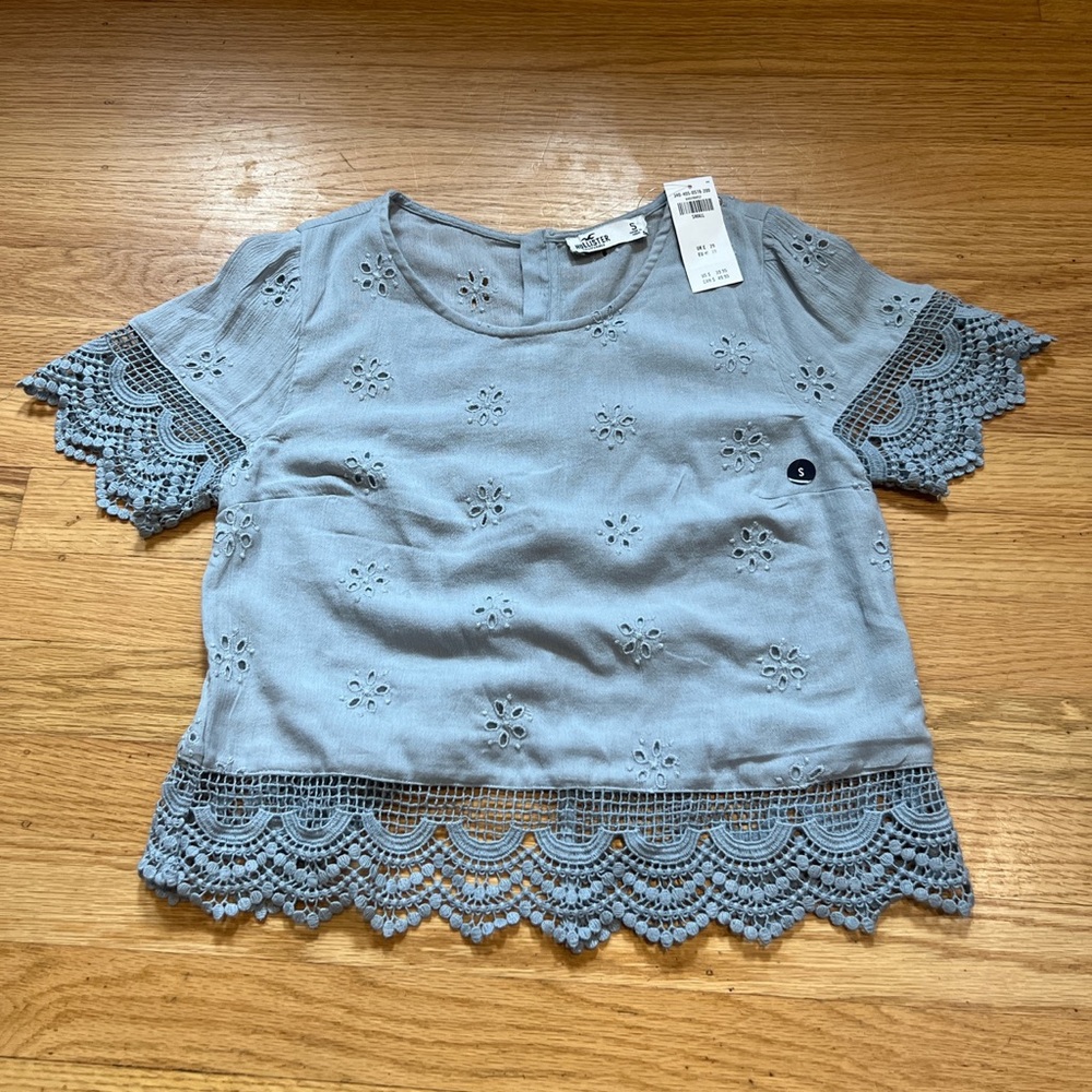 Hollister blouse